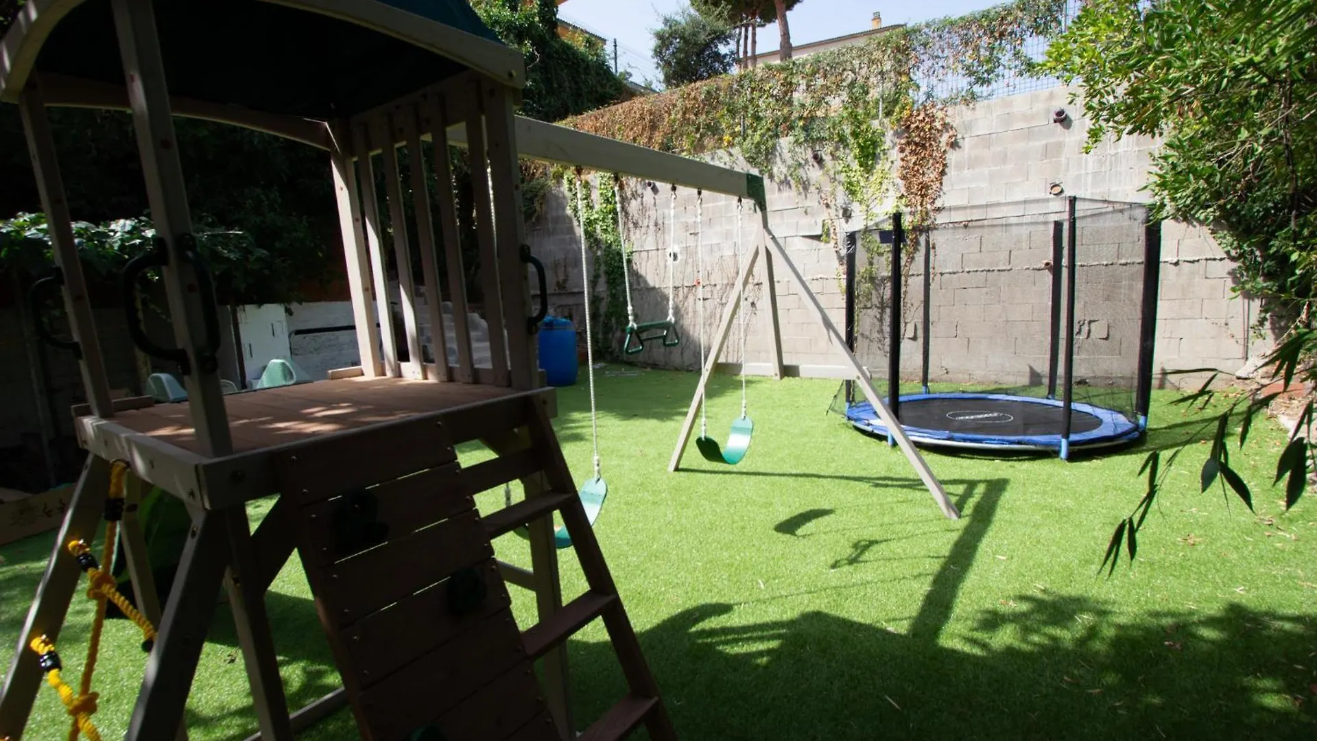 Villa 2 Private Abodes In One Magnificent Villa! Massanet De La Selva Spain