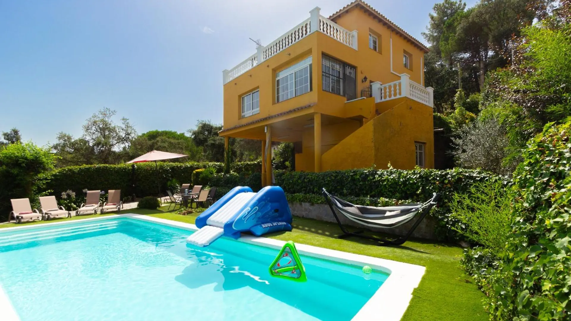 2 Private Abodes In One Magnificent Villa! Massanet De La Selva